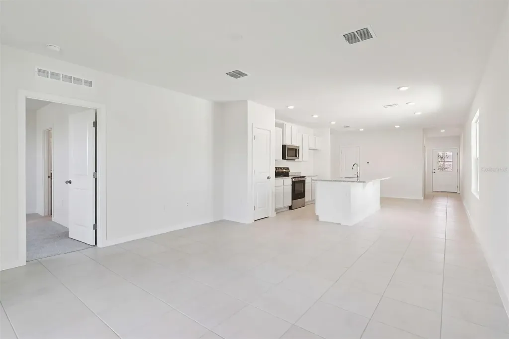 1929 Diamond Head Circle Haines City FL 33844