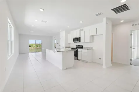 1929 Diamond Head Circle Haines City FL 33844
