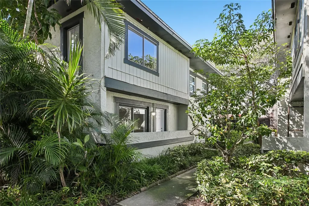 2906 Lichen Lane Clearwater FL 33760