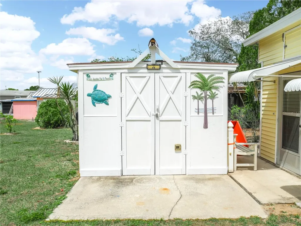 36 Saddlebag Trail S Lake Wales FL 33898