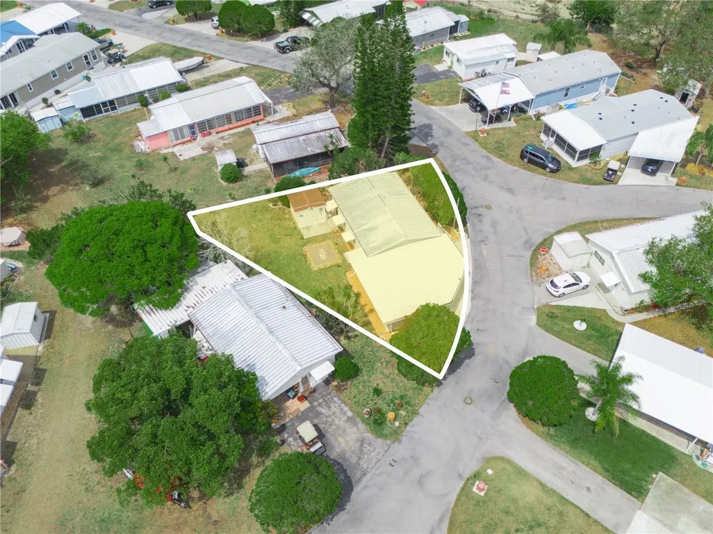 36 Saddlebag Trail S Lake Wales FL 33898