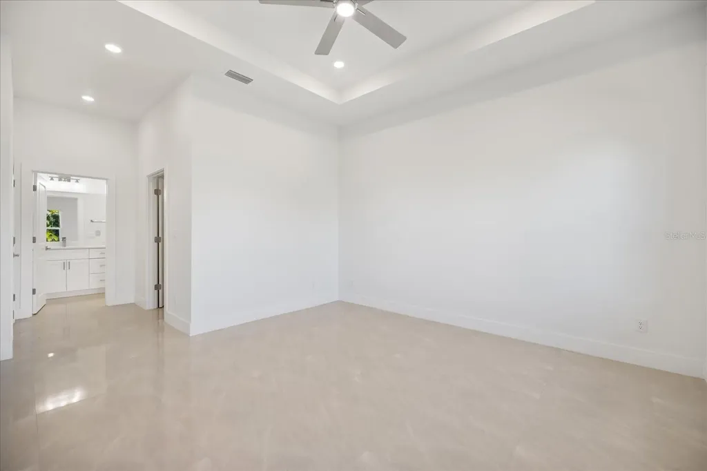 482 Sunset Road N Rotonda West FL 33947