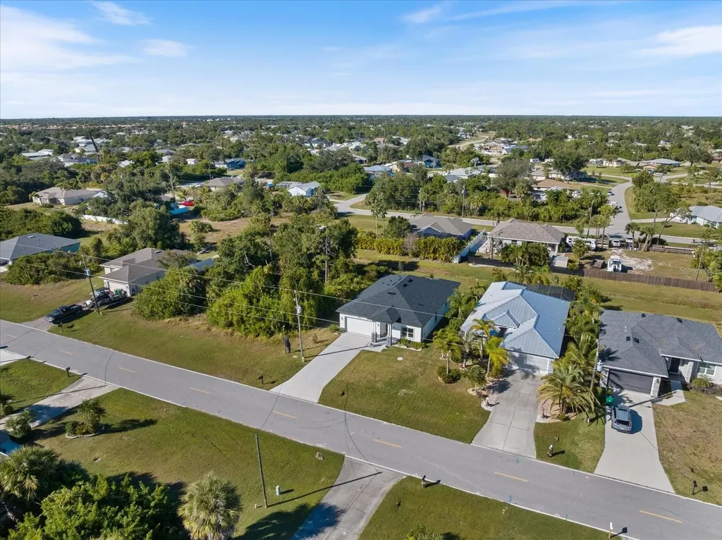 482 Sunset Road N Rotonda West FL 33947