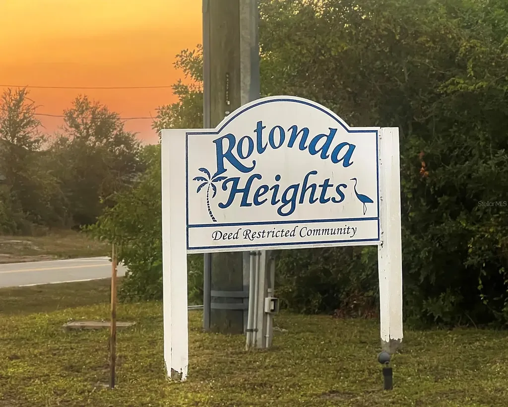 482 Sunset Road N Rotonda West FL 33947