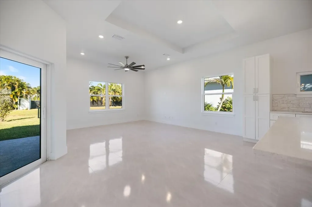 482 Sunset Road N Rotonda West FL 33947