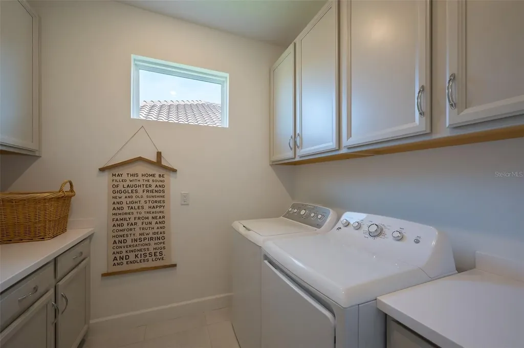 5451 Lago Maggio Street Sarasota FL 34238