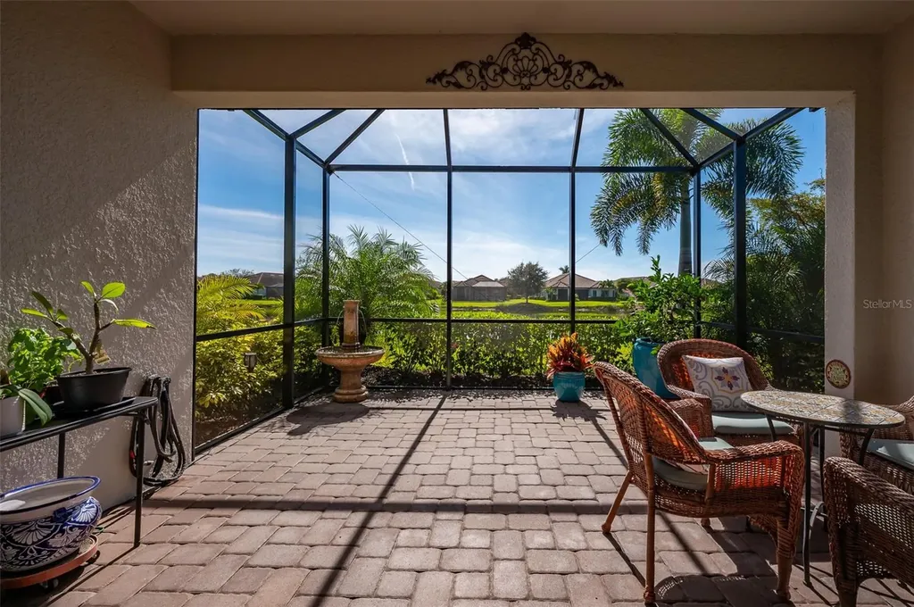 5451 Lago Maggio Street Sarasota FL 34238