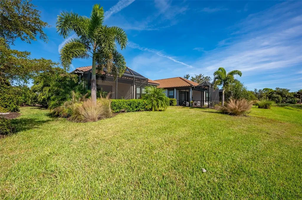 5451 Lago Maggio Street Sarasota FL 34238