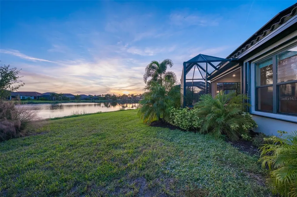 5451 Lago Maggio Street Sarasota FL 34238