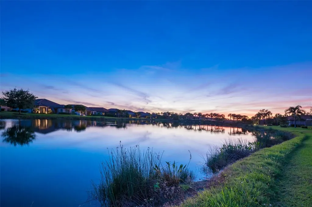 5451 Lago Maggio Street Sarasota FL 34238