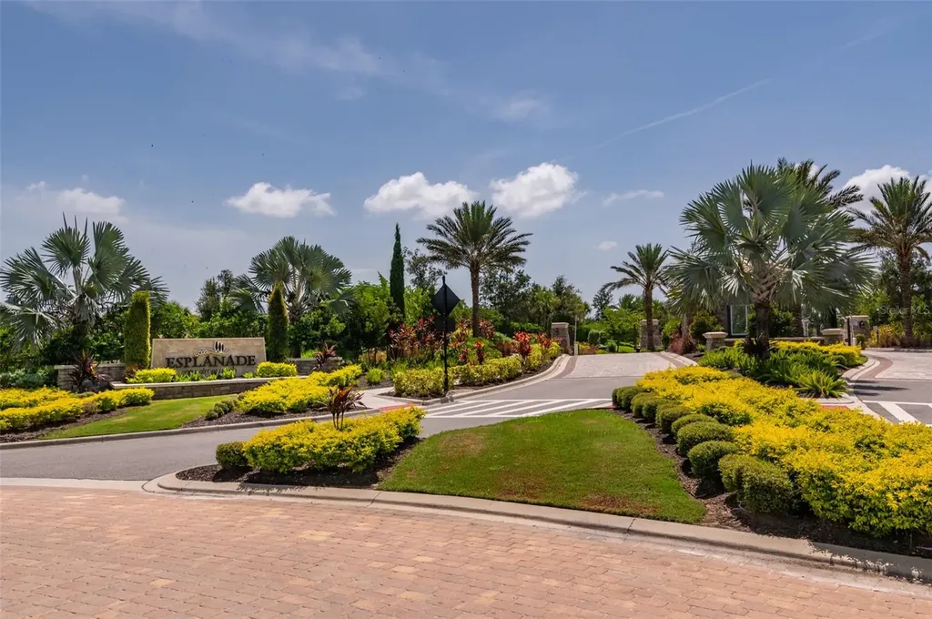 5451 Lago Maggio Street Sarasota FL 34238