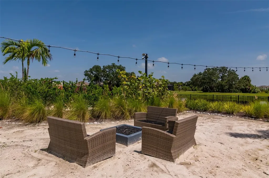 5451 Lago Maggio Street Sarasota FL 34238