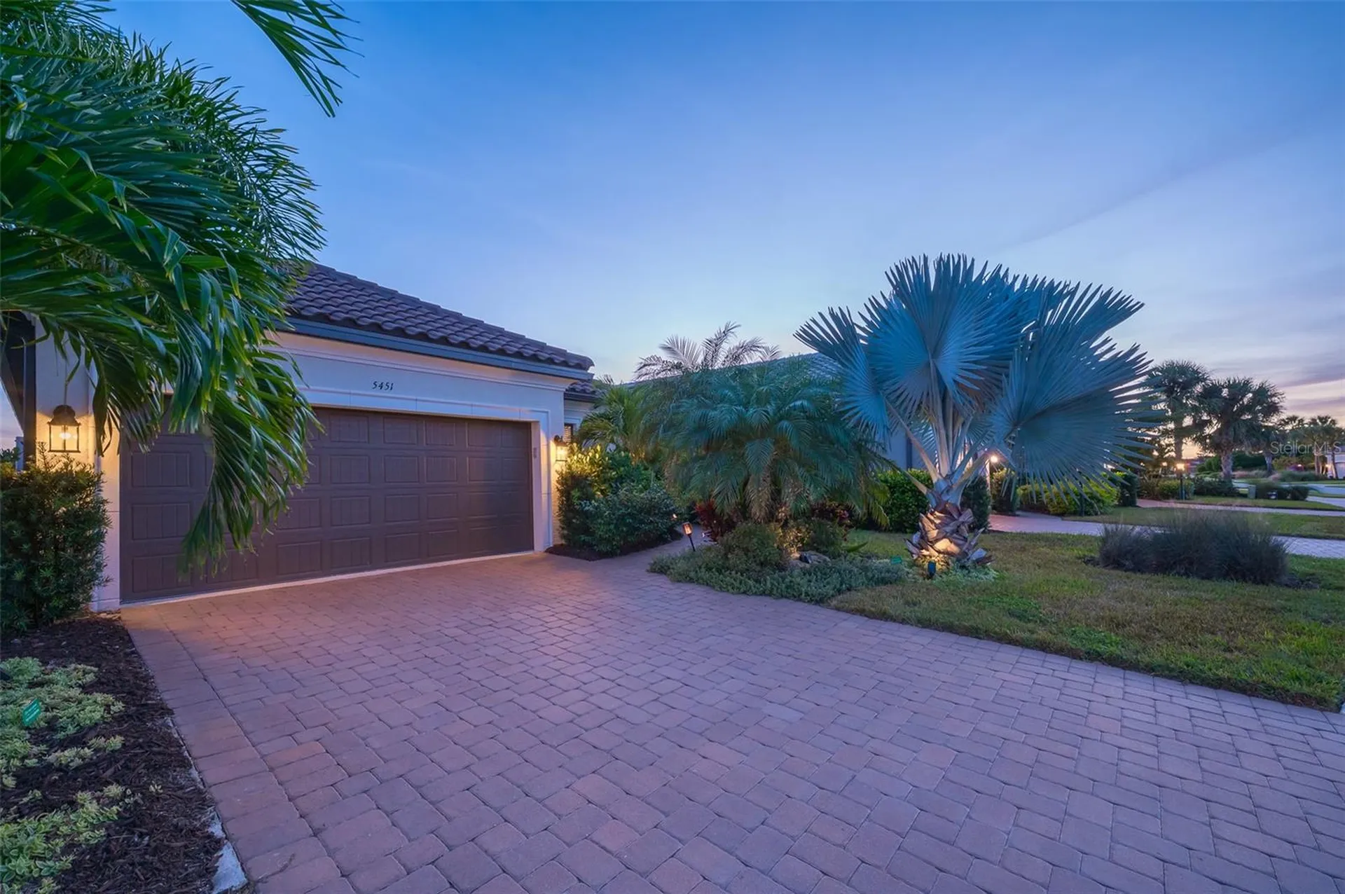 5451 Lago Maggio Street Sarasota FL 34238