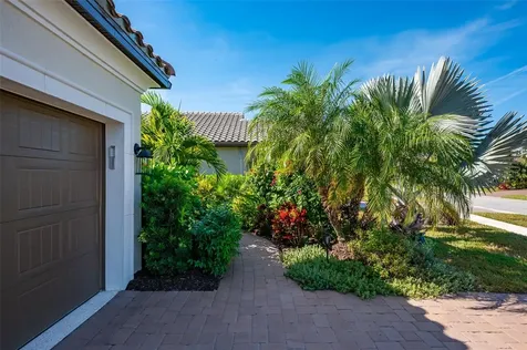 5451 Lago Maggio Street Sarasota FL 34238