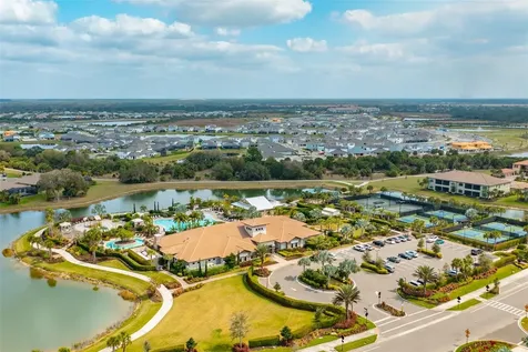 5451 Lago Maggio Street Sarasota FL 34238