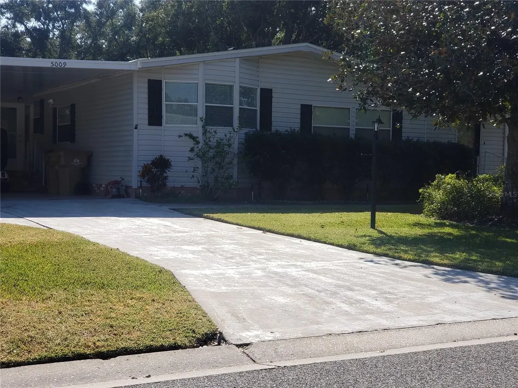 5009 El Destino Drive Leesburg FL 34748