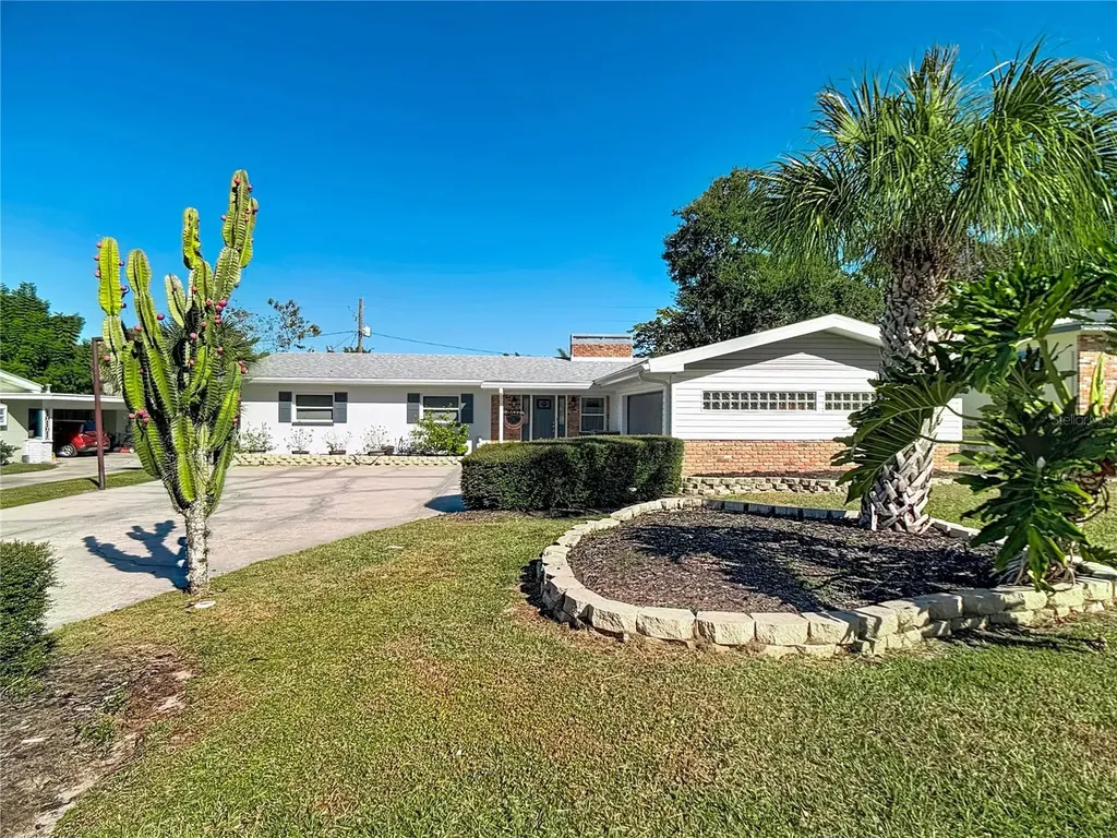 807 Avenue L SE Winter Haven FL 33880
