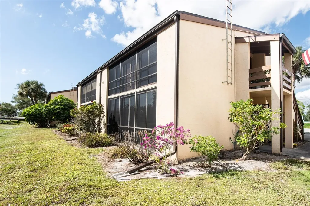 15 Quails Run Boulevard Englewood FL 34223