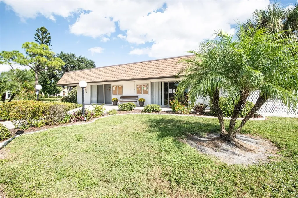 15 Quails Run Boulevard Englewood FL 34223
