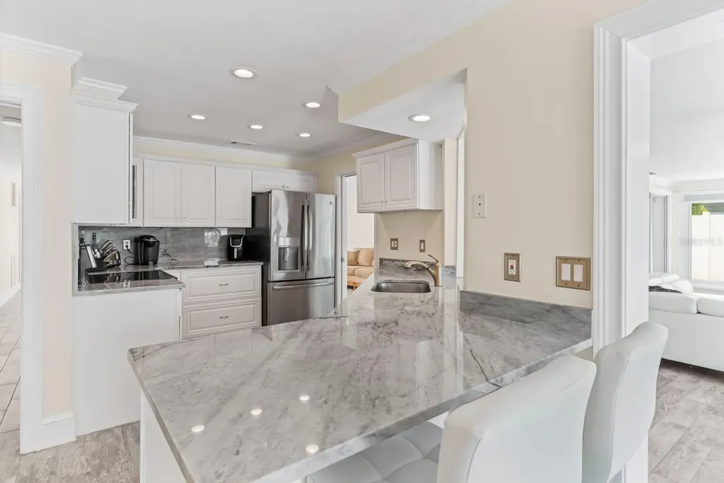 11240 7th Street E Treasure Island FL 33706