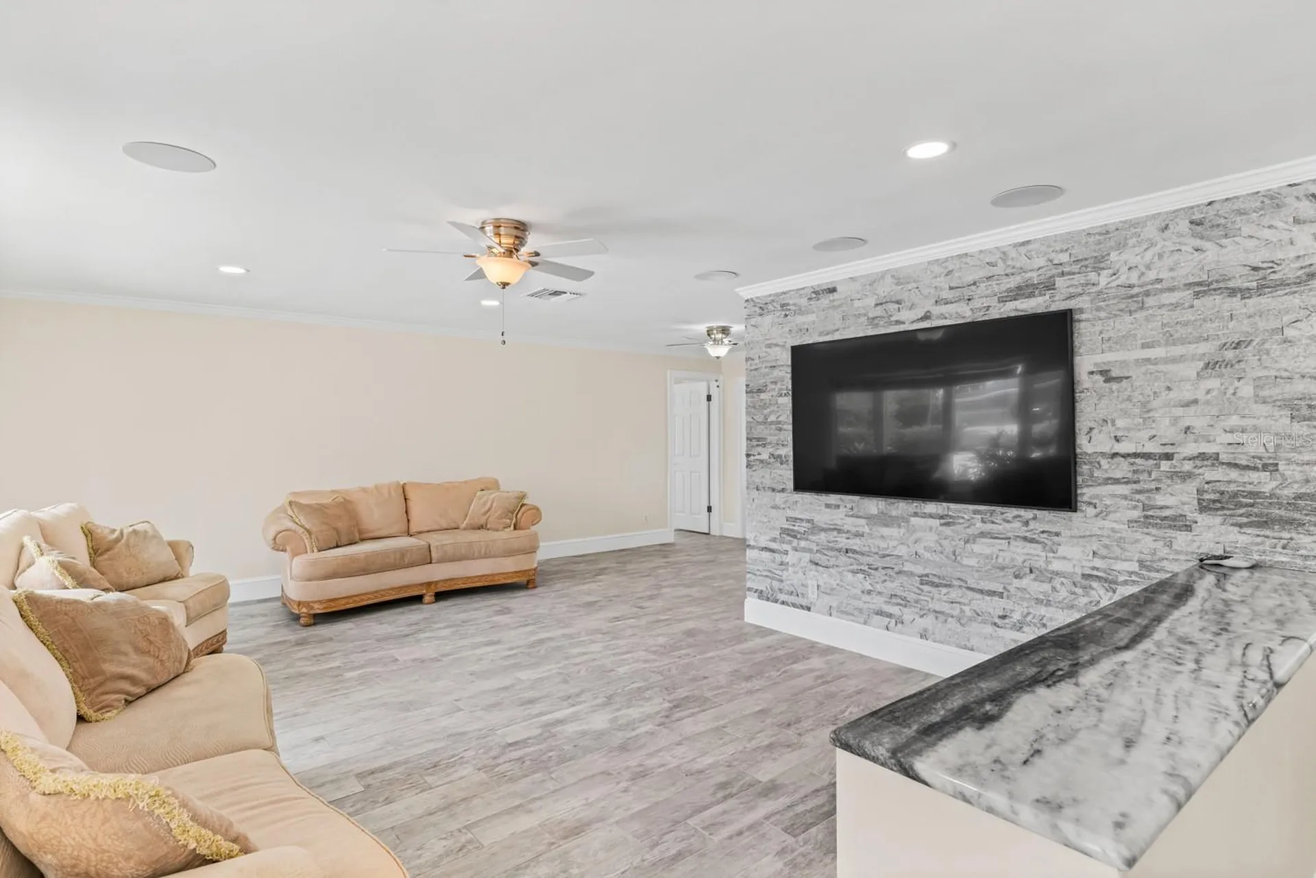 11240 7th Street E Treasure Island FL 33706