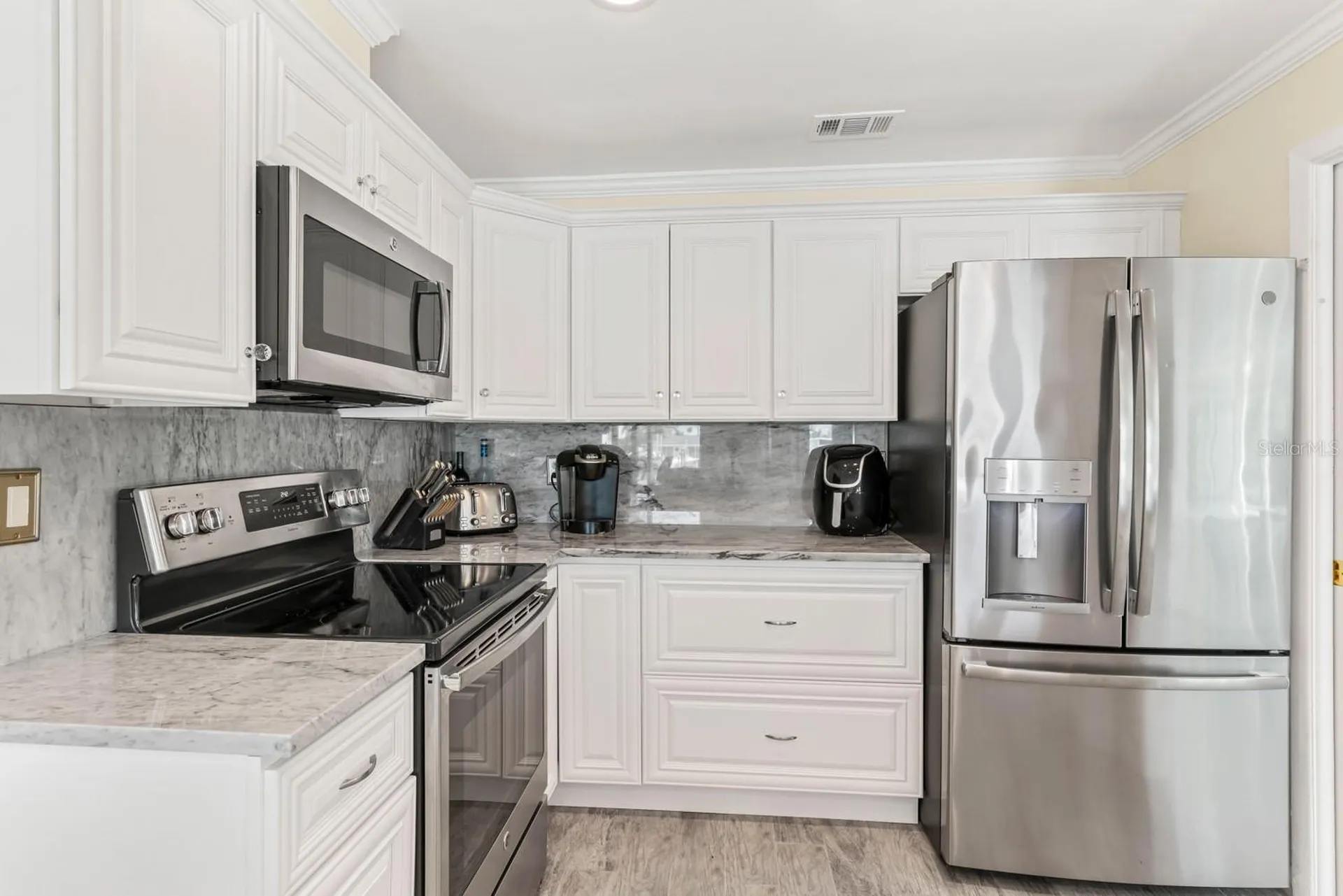 11240 7th Street E Treasure Island FL 33706