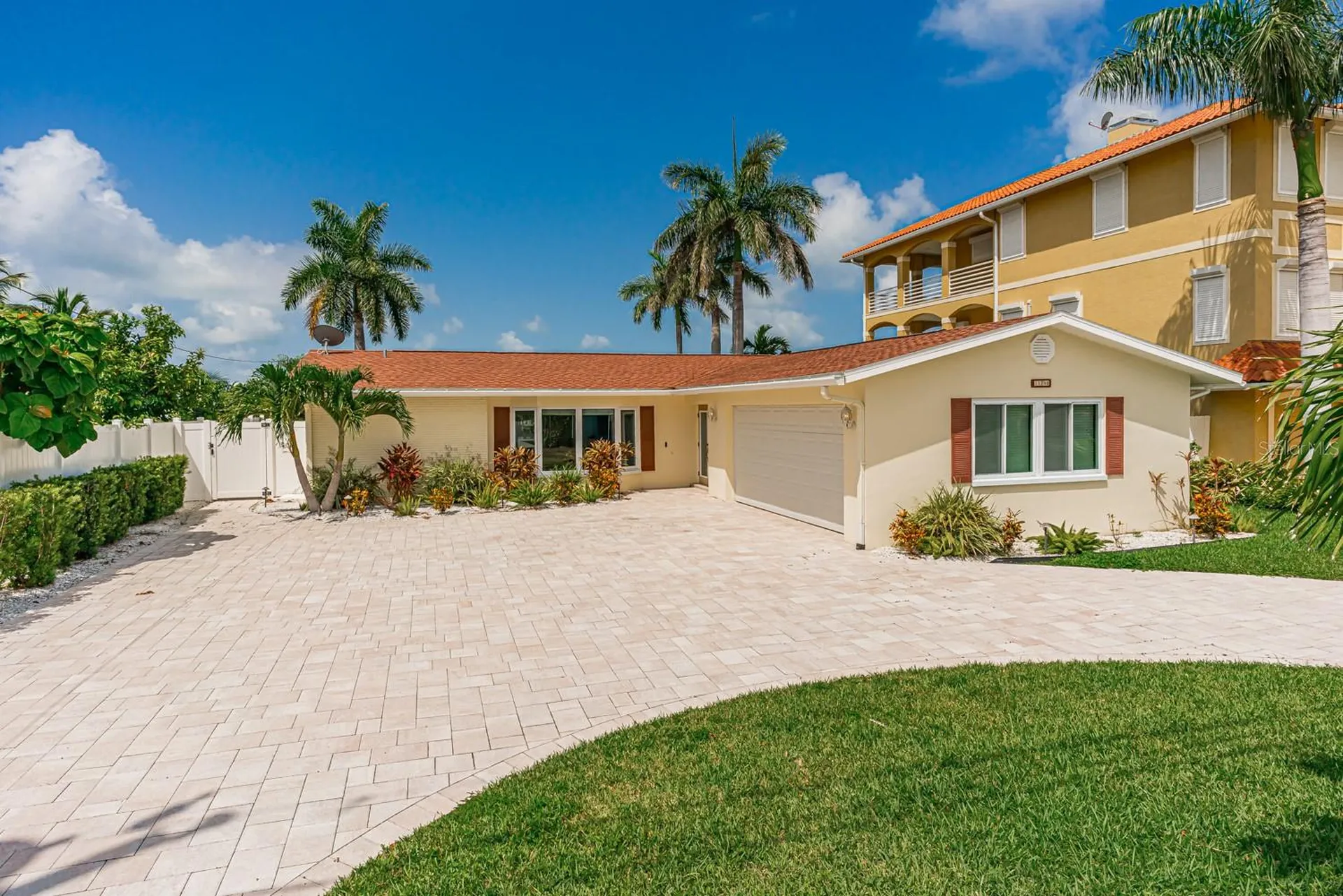 11240 7th Street E Treasure Island FL 33706