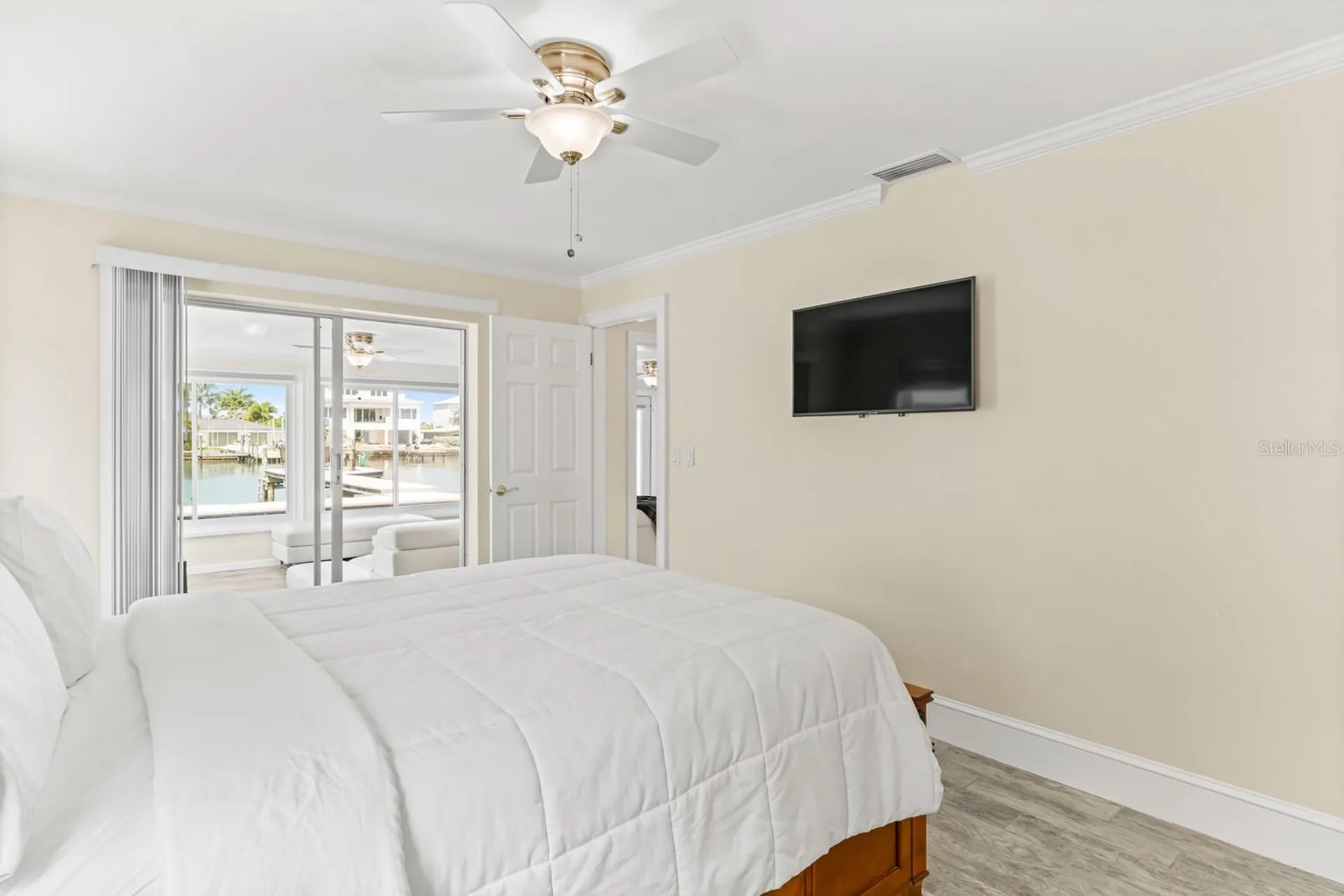 11240 7th Street E Treasure Island FL 33706