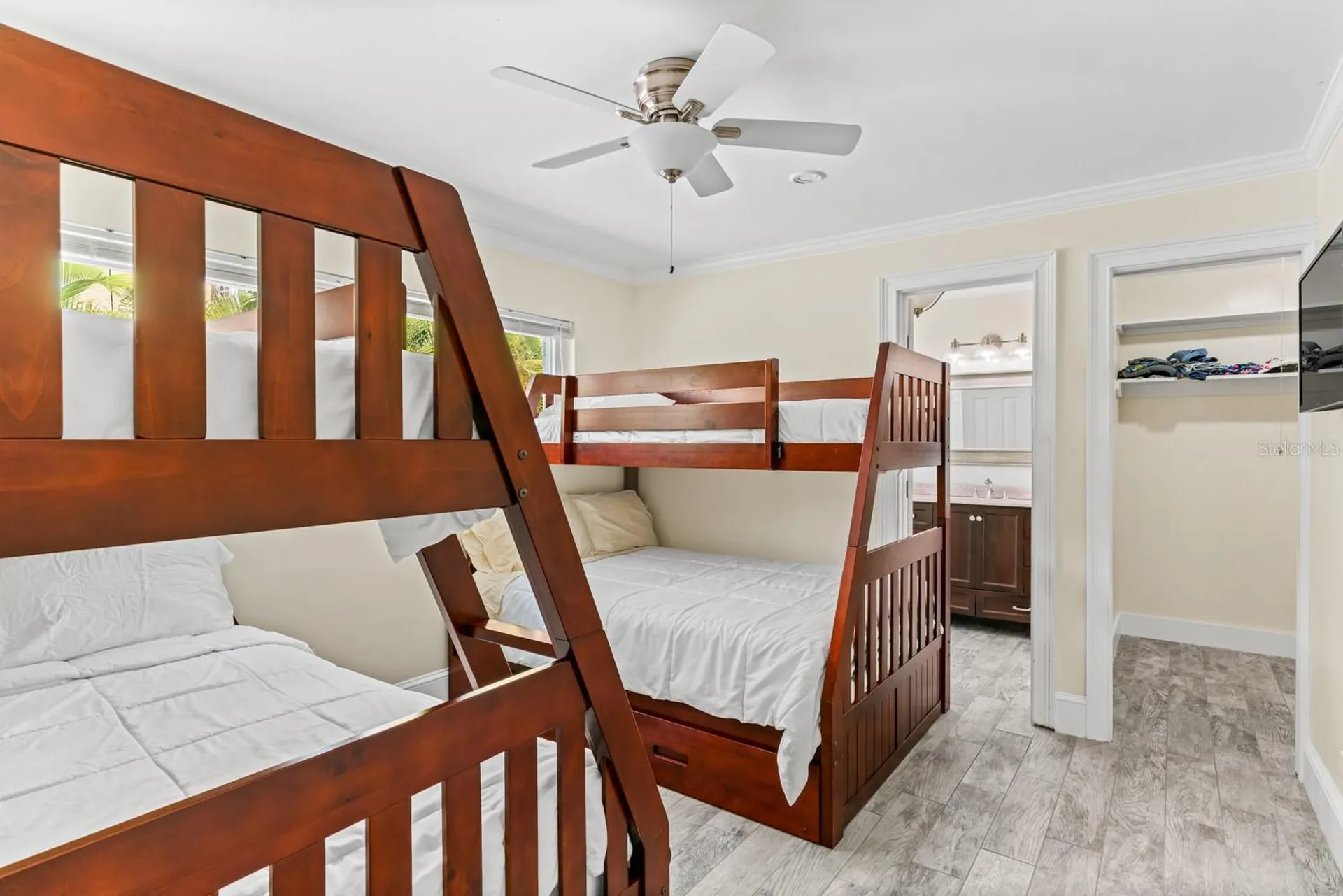11240 7th Street E Treasure Island FL 33706