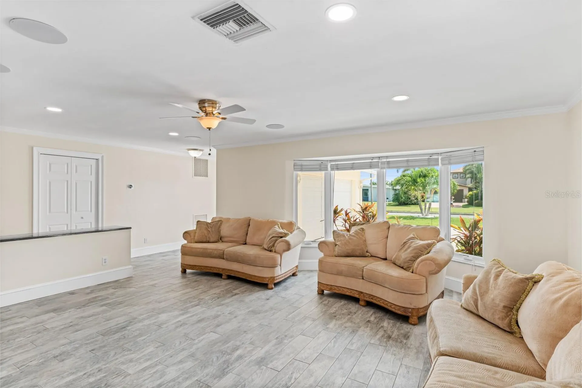11240 7th Street E Treasure Island FL 33706