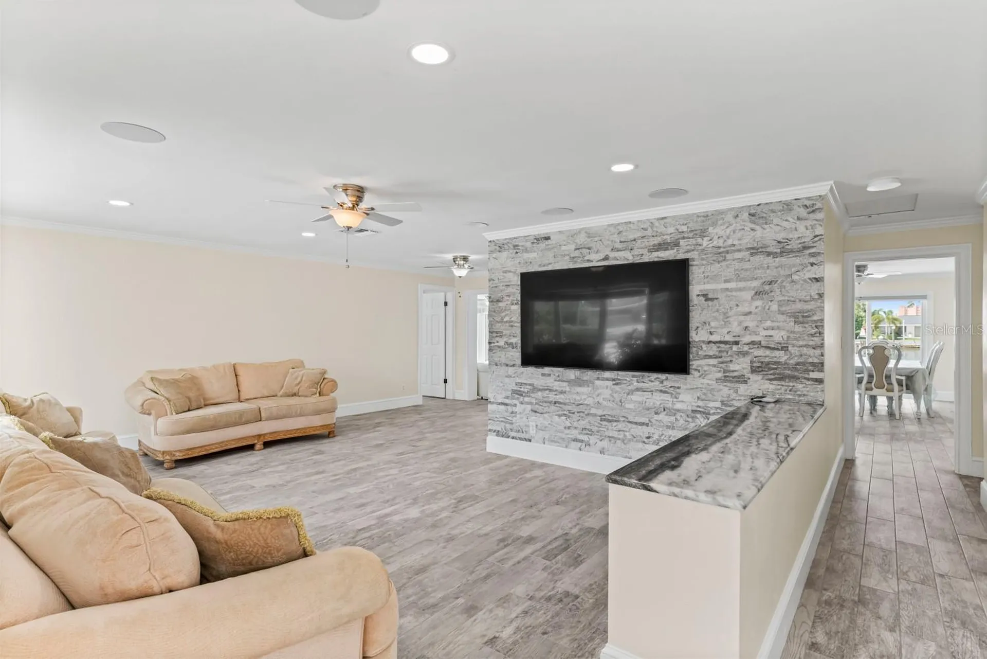 11240 7th Street E Treasure Island FL 33706