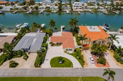 11240 7th Street E Treasure Island FL 33706