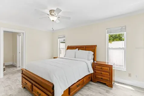 11240 7th Street E Treasure Island FL 33706