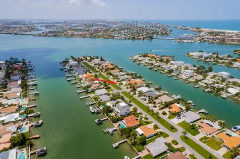 11240 7th Street E Treasure Island FL 33706