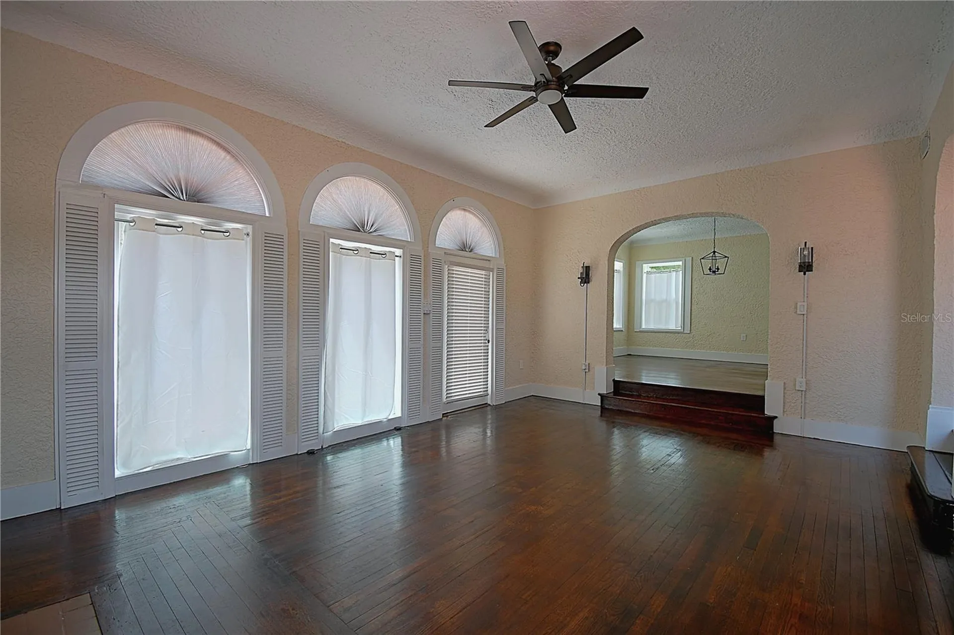 1136 Australia Avenue Daytona Beach FL 32114