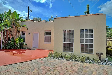 1136 Australia Avenue Daytona Beach FL 32114