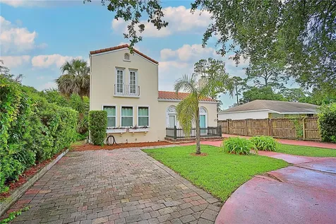1136 Australia Avenue Daytona Beach FL 32114
