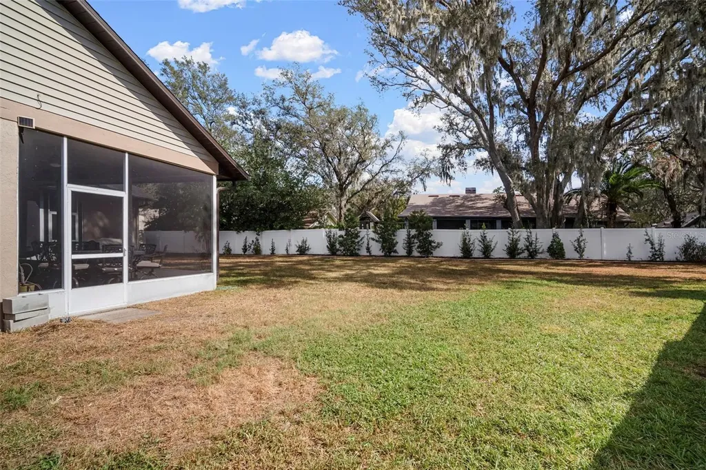 424 Summit Chase Drive Valrico FL 33594