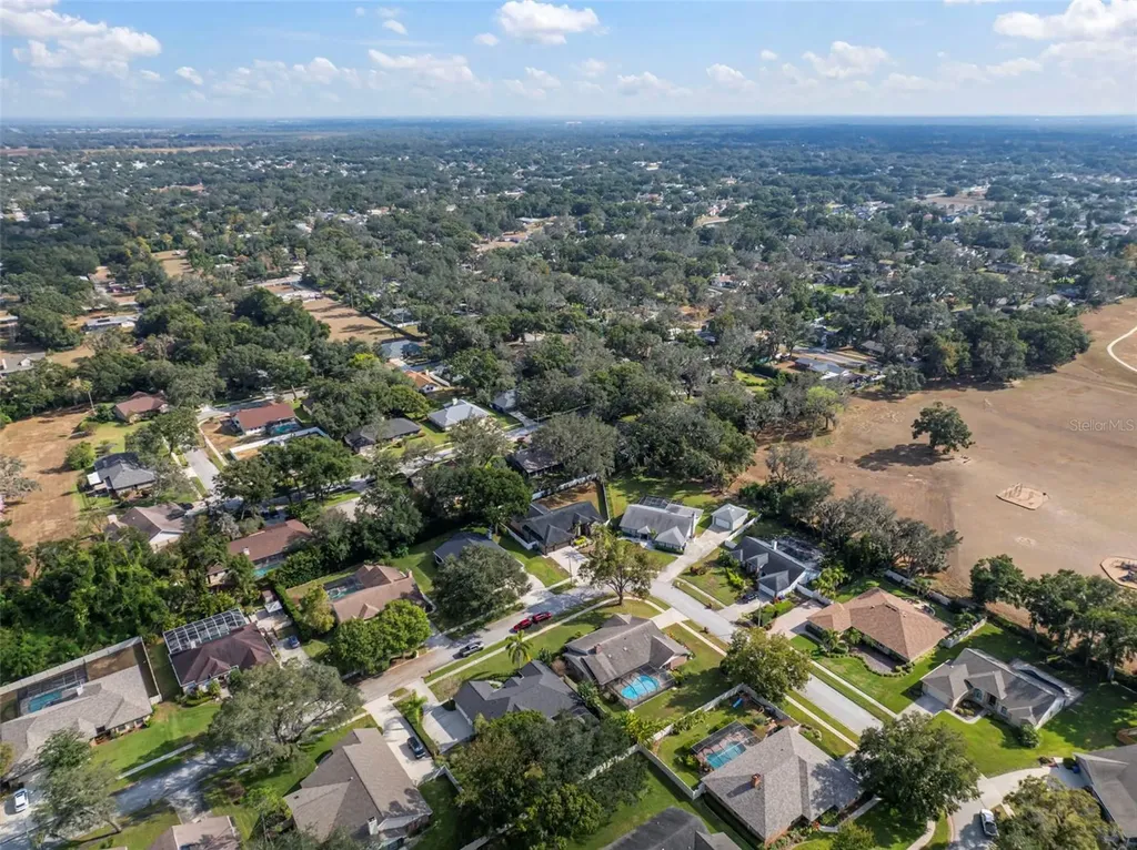 424 Summit Chase Drive Valrico FL 33594