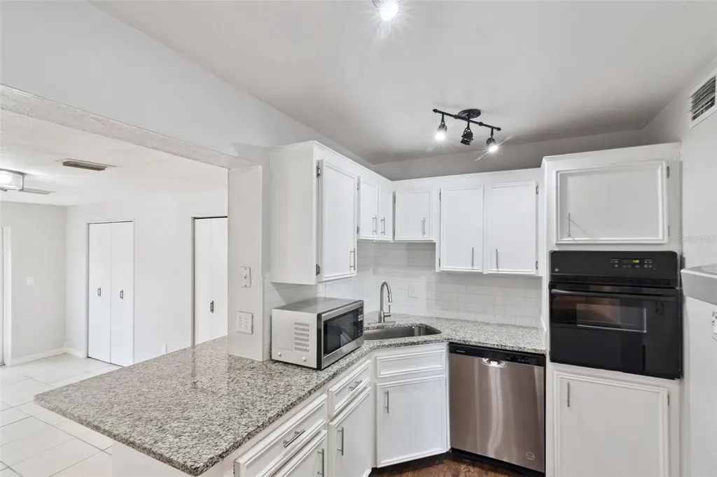 6322 Appian Way Orlando FL 32807