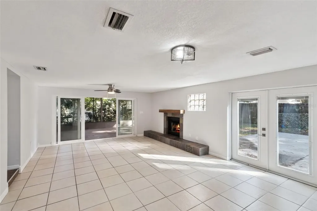 6322 Appian Way Orlando FL 32807