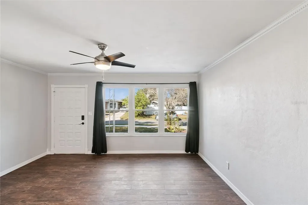6322 Appian Way Orlando FL 32807