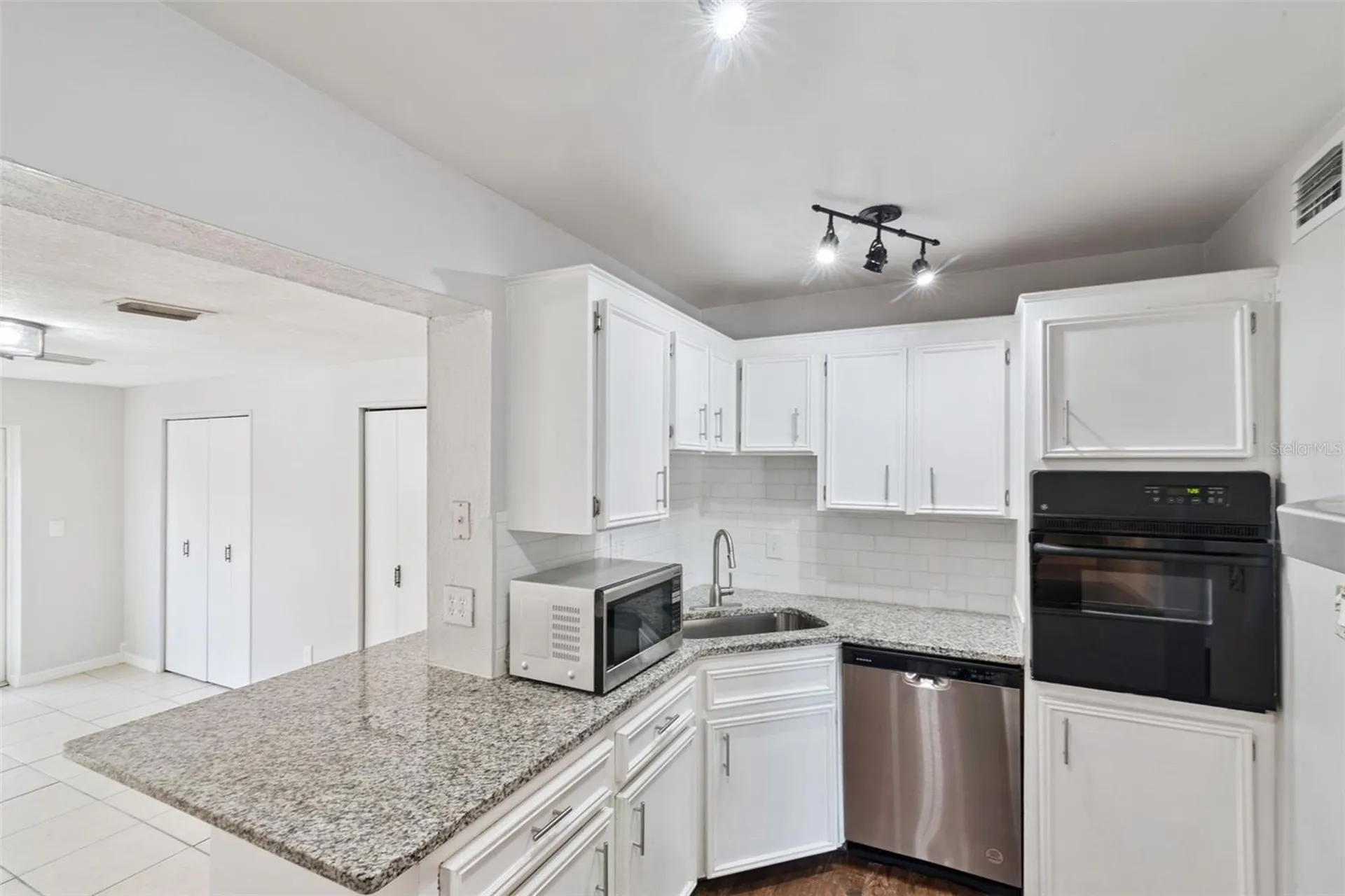 6322 Appian Way Orlando FL 32807