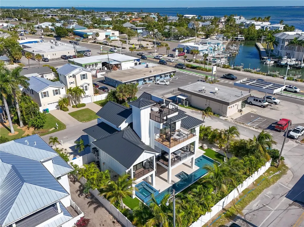 305 55th Street Holmes Beach FL 34217