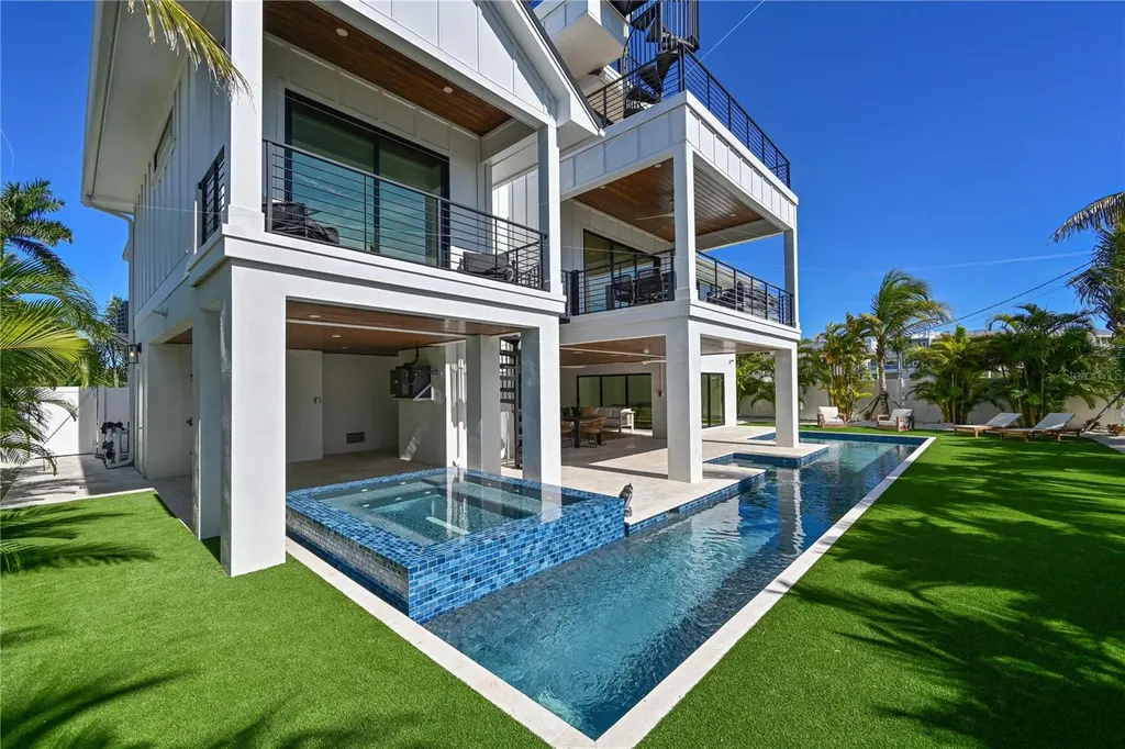 305 55th Street Holmes Beach FL 34217