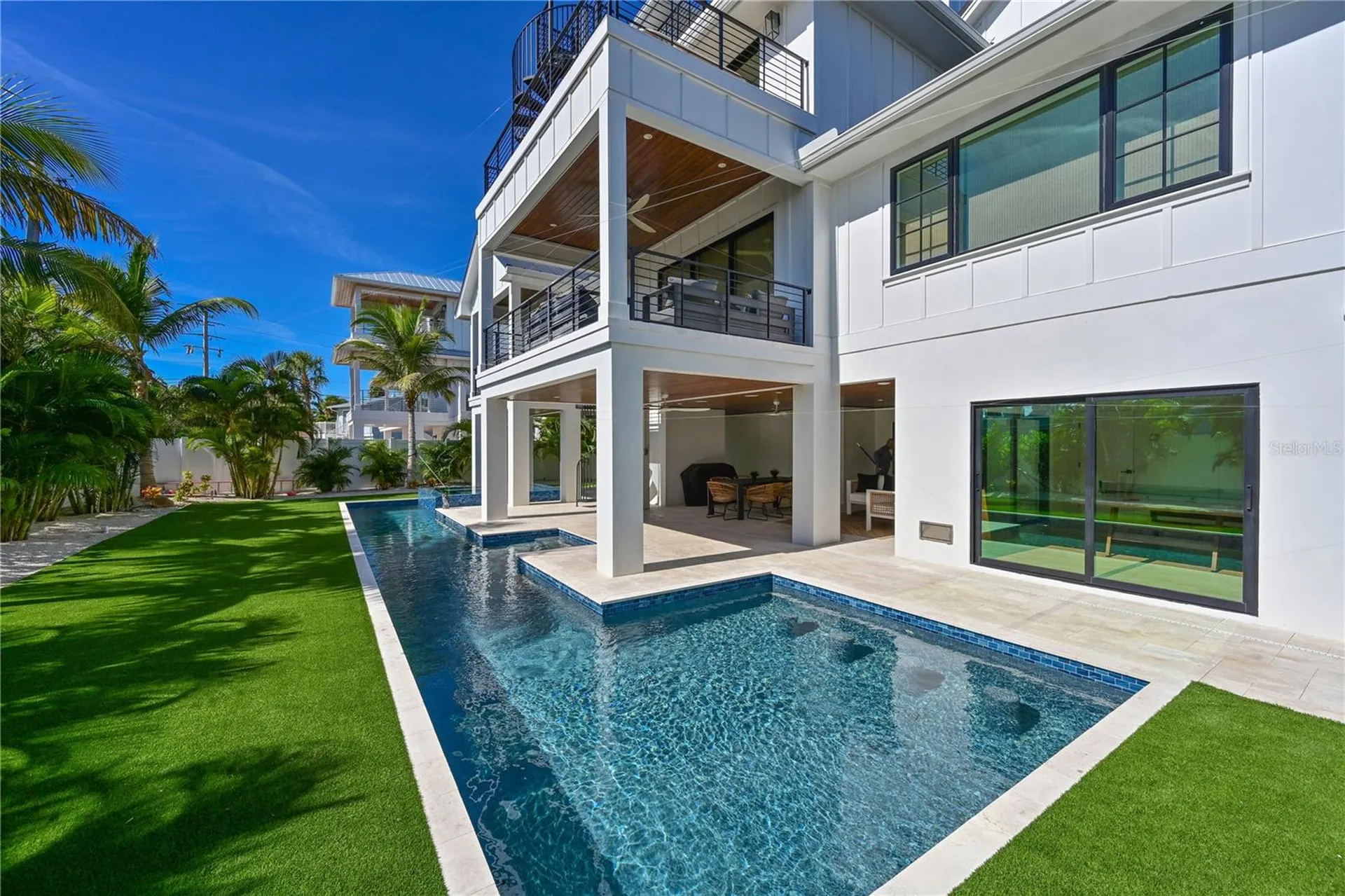 305 55th Street Holmes Beach FL 34217