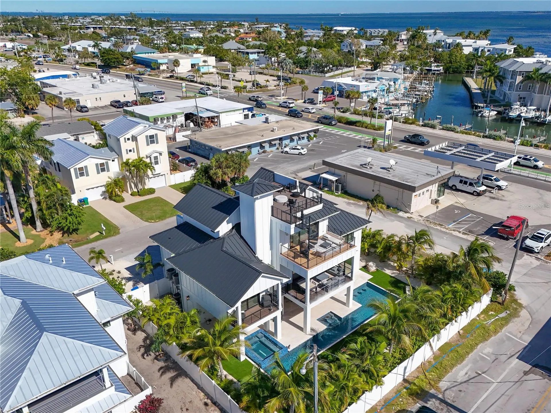 305 55th Street Holmes Beach FL 34217