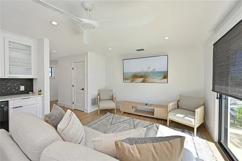 305 55th Street Holmes Beach FL 34217