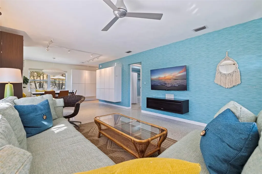 627 70th Avenue St Pete Beach FL 33706