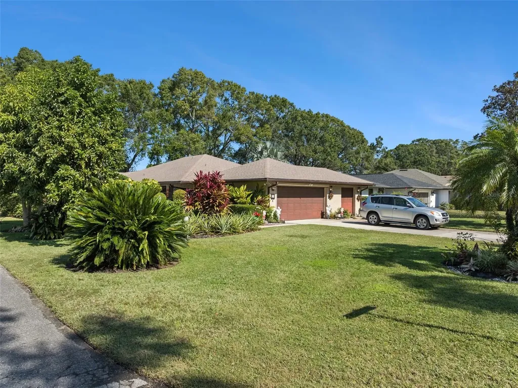 35 Pipers Pass Haines City FL 33844